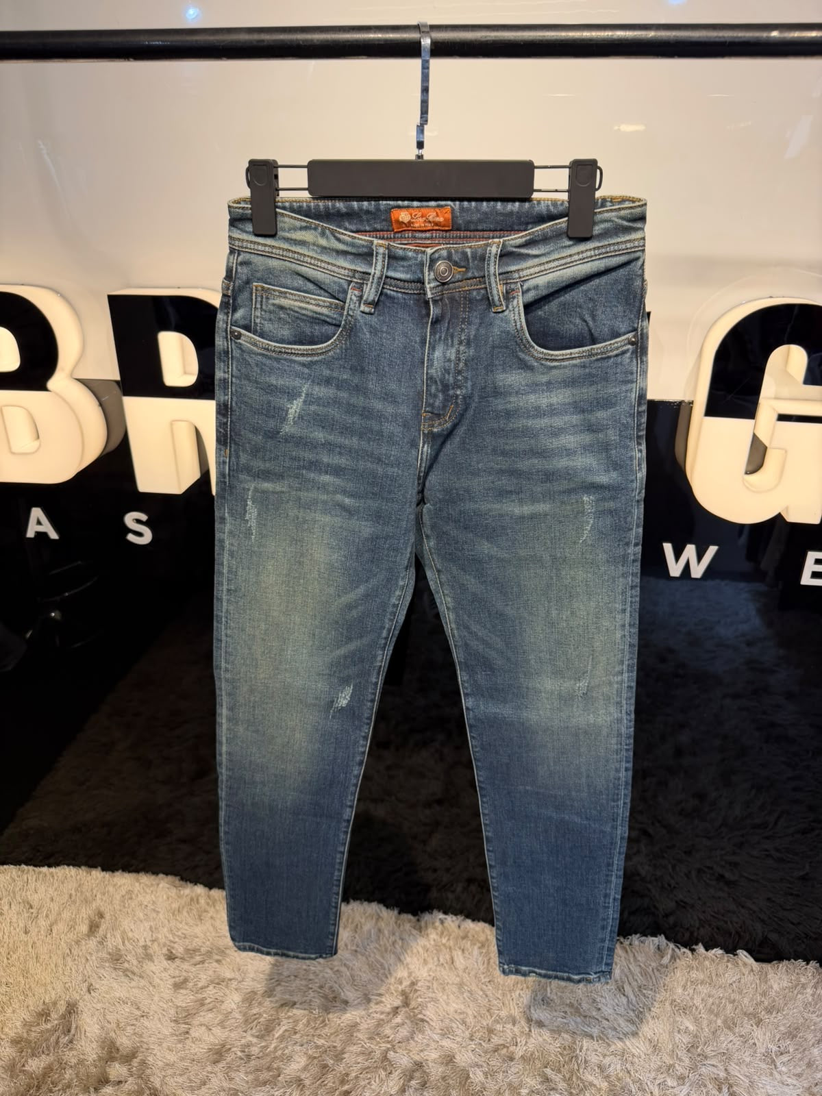 Jeans