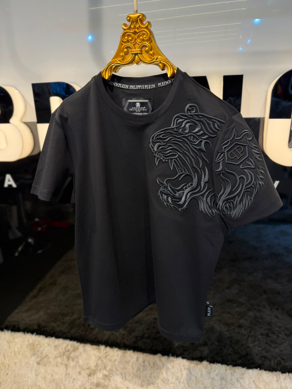 t shirt